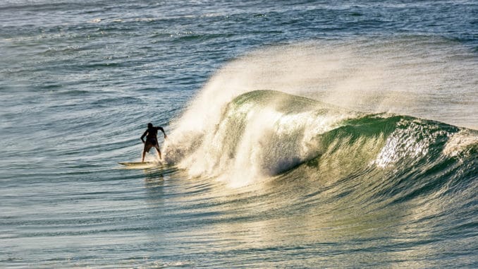 Surfer am Strand von Ipanema